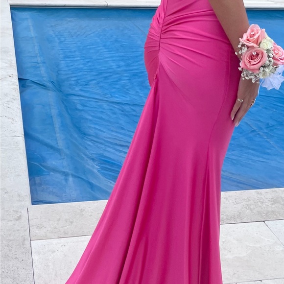 JESSICA ANGEL COLLECTION style # 2375 $575 originally, size XSMALL (2-4) - Picture 4 of 13